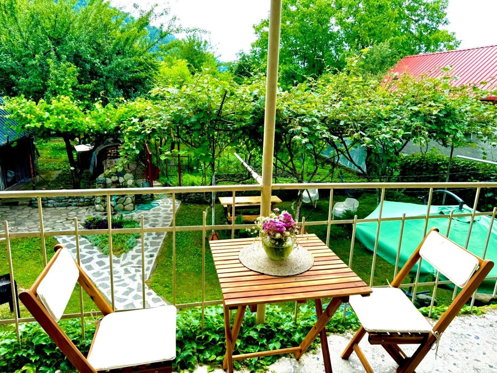 Home Inn-Guesthouse Lagodekhi Zewnętrze zdjęcie